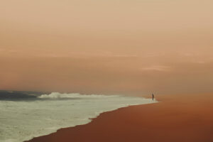 L’attente au rivage carmin